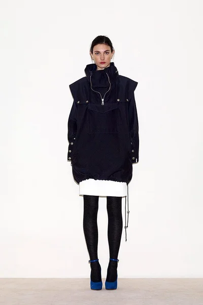 Look 18